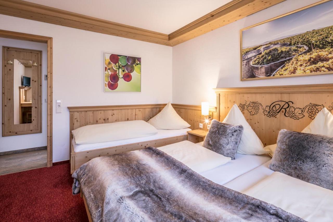 - Landgasthof Rebstock Hotel