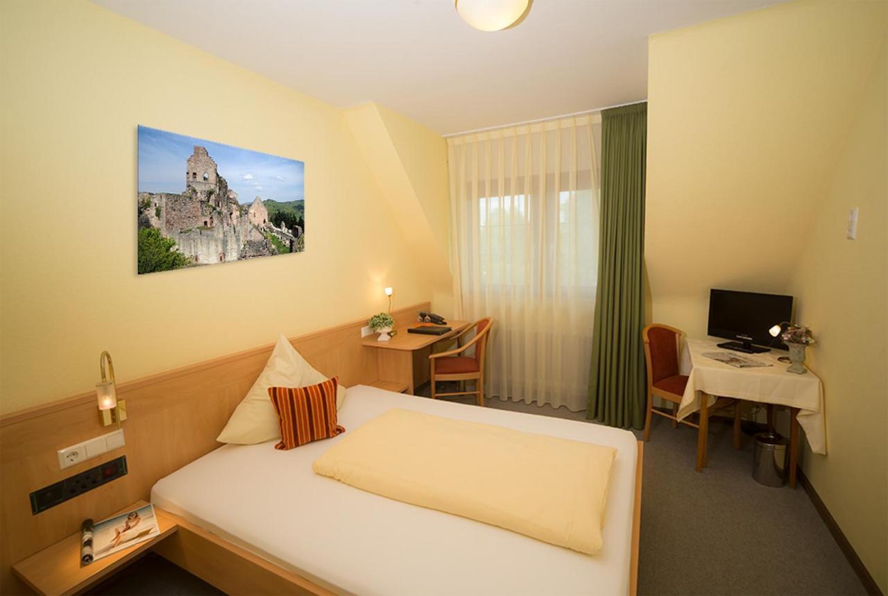 - Landgasthof Rebstock 3* Nimburg